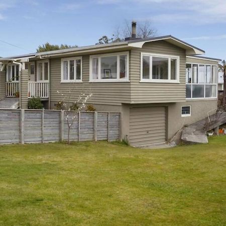 Adventurers Retreat Villa Taupo Bagian luar foto