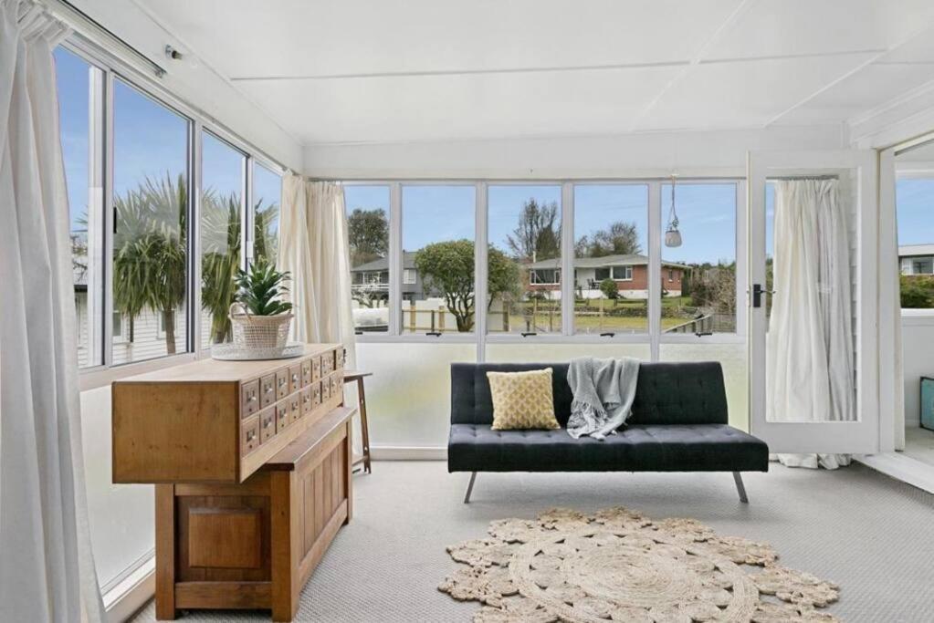 Adventurers Retreat Villa Taupo Bagian luar foto